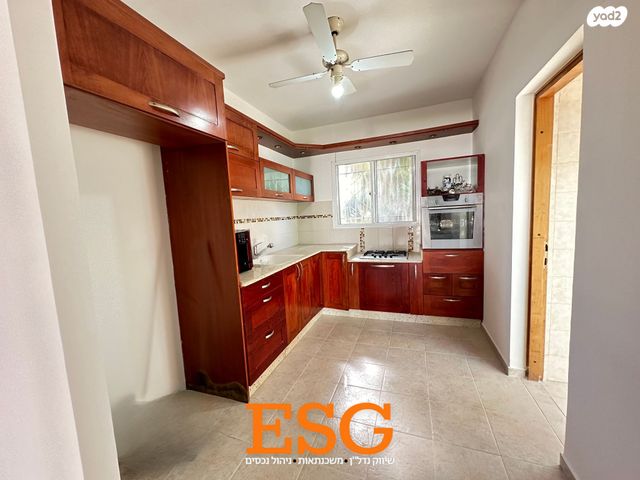 דירת גן, דניאל הנביא, רובע י', אשדוד