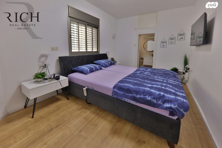 דו משפחתי, בעל שם טוב, מרכז העיר, קרית אתא