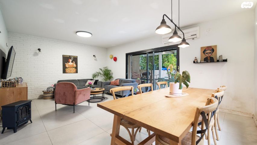 דו משפחתי, לח"י, מרכז המושבה, גן יבנה