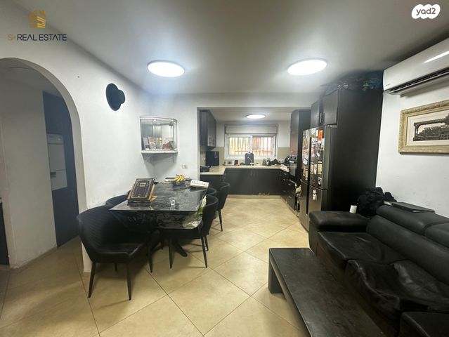 החומה השלישית 