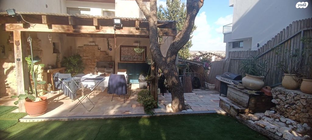 בית פרטי/ קוטג', אורנית