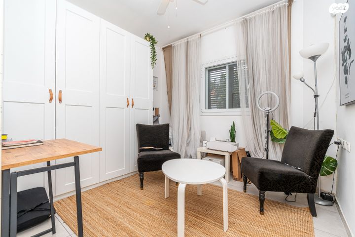 דו משפחתי, פרדס חנה כרכור