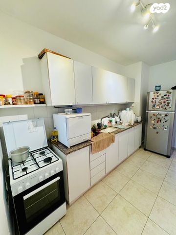 דירה, שמעון בן צבי, שטח 9, גבעתיים