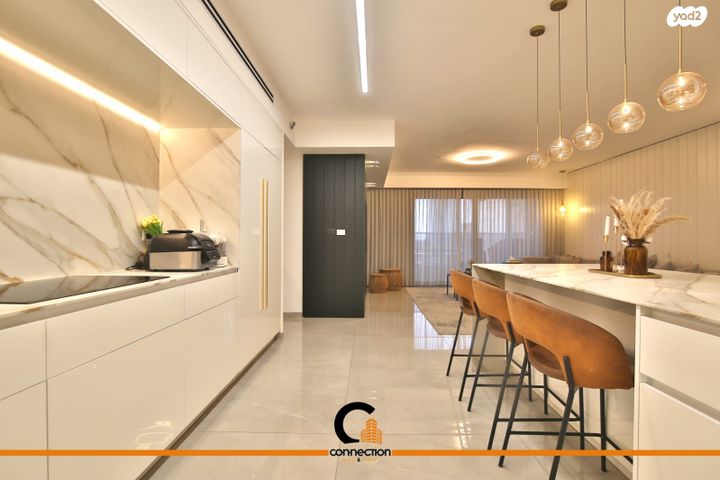 דירה, ש"י עגנון, משכנות האומנים, קרית מוצקין