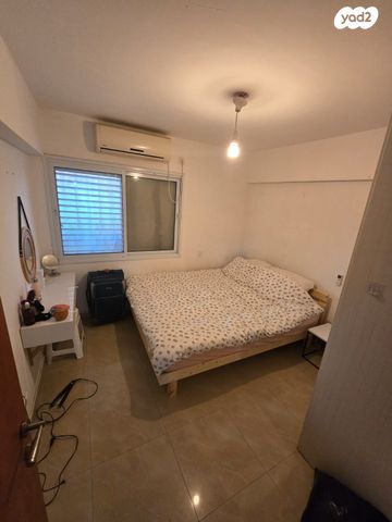 דירת גן, יצחק שיפר, באר שבע