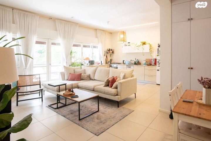 מקווה ישראל 15