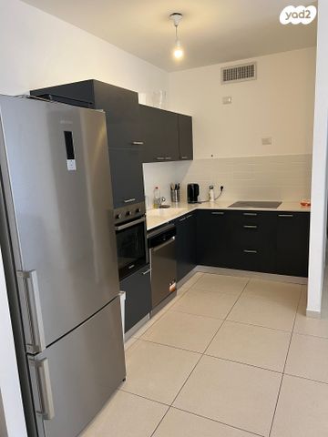 דירה, עומר אל חטאב, העיר התחתית, ואדי סאליב, חיפה