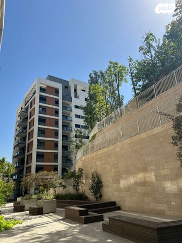 דירה, עומר אל חטאב, העיר התחתית, ואדי סאליב, חיפה