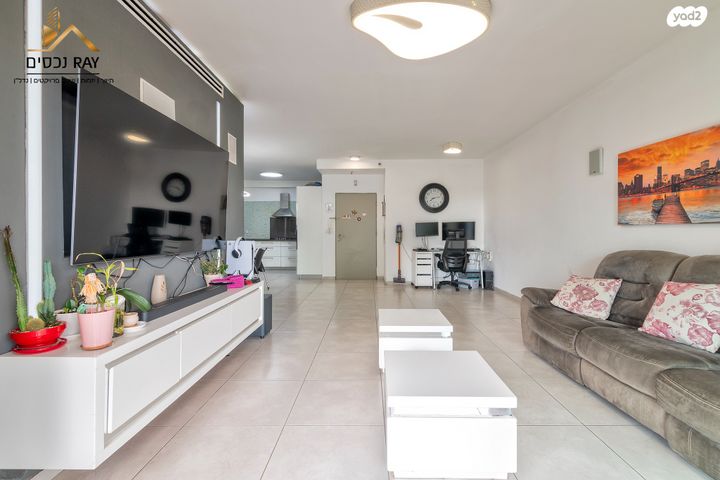 דירה, המפרש, נאות רבין, יבנה