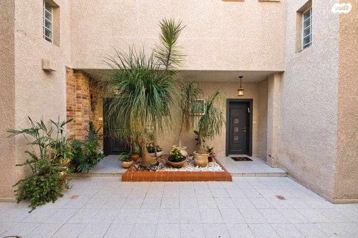 בית פרטי/ קוטג', חרוב, נאות יצחק רבין, מזכרת בתיה