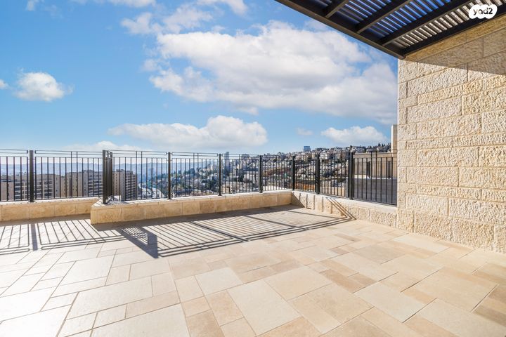 גג/ פנטהאוז, בית הכרם, רמת בית הכרם, ירושלים