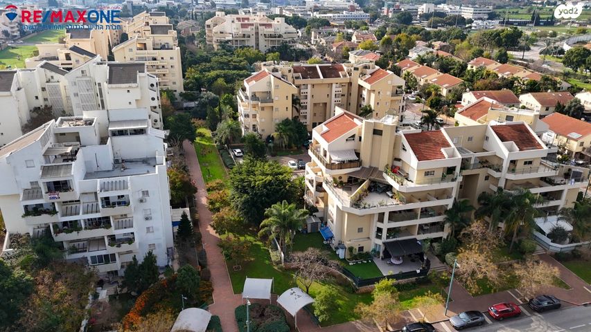 דופלקס, הדרים, הדרים החדשה, כפר סבא