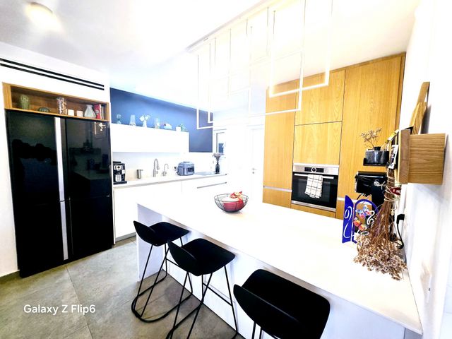 גג/ פנטהאוז, בית אל, תל אביב יפו