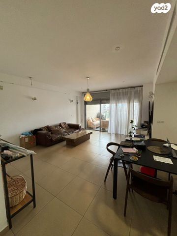 דירה, שדרות האלונים, פארק המושבה, באר יעקב