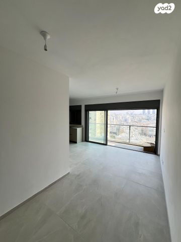 דירה, הרב קוקיס 18, בת ים