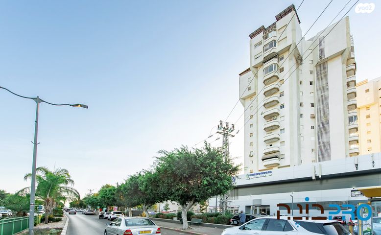 גג/ פנטהאוז, שדרות יעקב (ג'ירופי), שיכוני המזרח, ראשון לציון