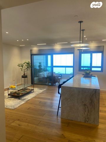 דירה, הגילה, נוף הטיילת, נתניה