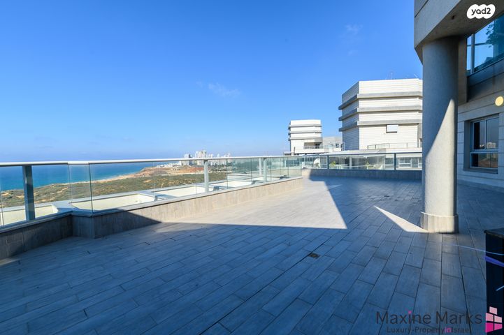 גג/ פנטהאוז, נתן יונתן, עיר ימים, נתניה