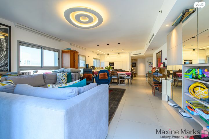 גג/ פנטהאוז, נתן יונתן, עיר ימים, נתניה