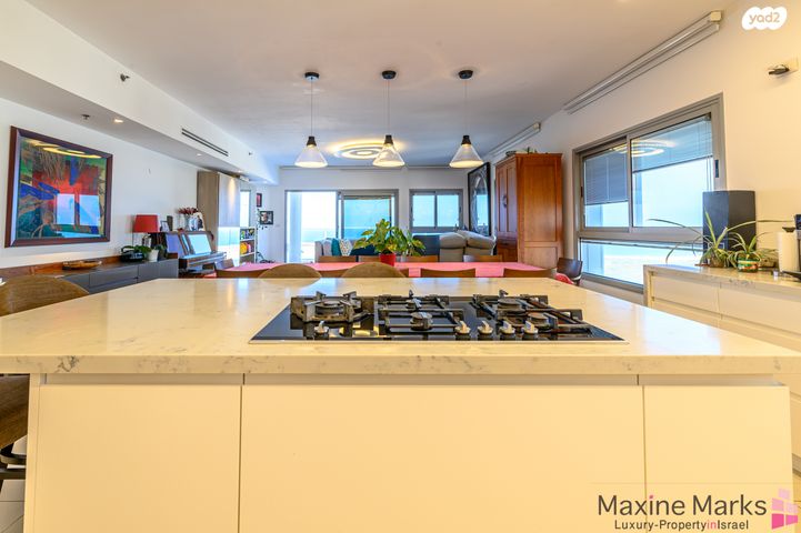 גג/ פנטהאוז, נתן יונתן, עיר ימים, נתניה