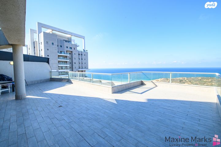 גג/ פנטהאוז, נתן יונתן, עיר ימים, נתניה