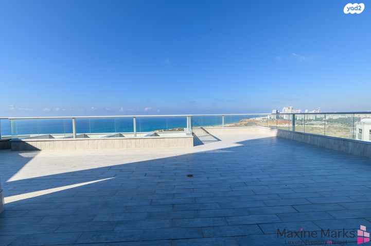 גג/ פנטהאוז, נתן יונתן, עיר ימים, נתניה