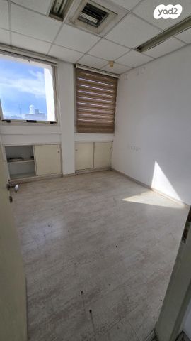 משרדים, ז'בוטינסקי, אברמוביץ', ראשון לציון