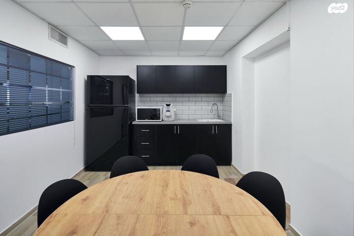 משרדים, כפר סבא