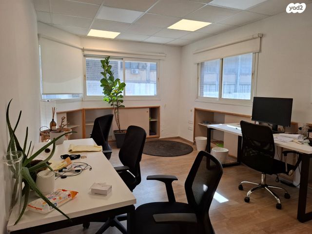 משרדים, תובל, בורסה, רמת גן