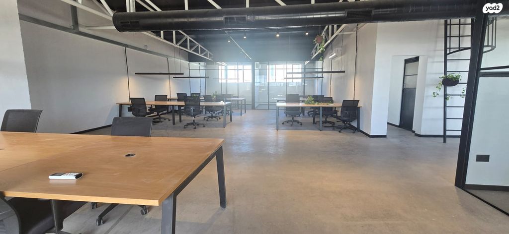 משרדים, שונצינו, מונטיפיורי, הרכבת, תל אביב יפו