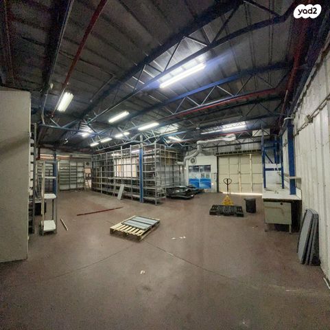 מבני תעשיה, האומנות, אזור תעשיה ספיר, נתניה