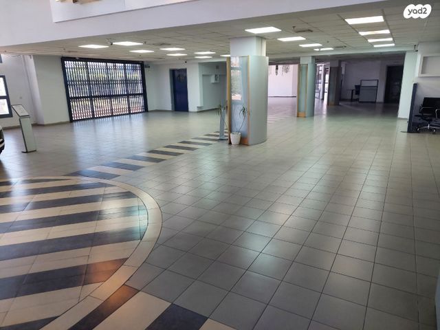 חנויות/ שטח מסחרי, אזור תעשייה נעמן