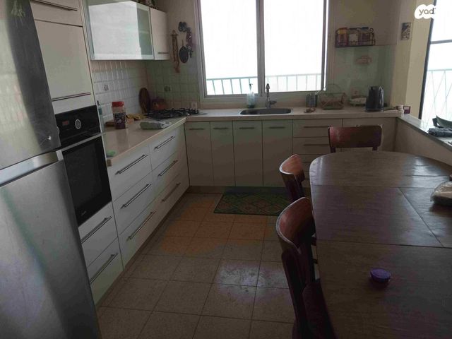 דירה, השומר 43, שיכון עובדים, טבריה