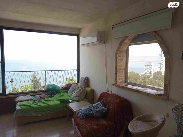 דירה, השומר 43, שיכון עובדים, טבריה