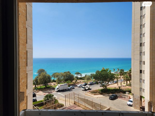 דירה, שדרות ניצה 22, צפון מערב מרכז העיר, נתניה