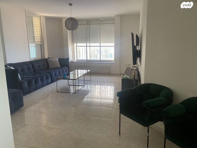 דירה, שדרות ניצה 22, צפון מערב מרכז העיר, נתניה