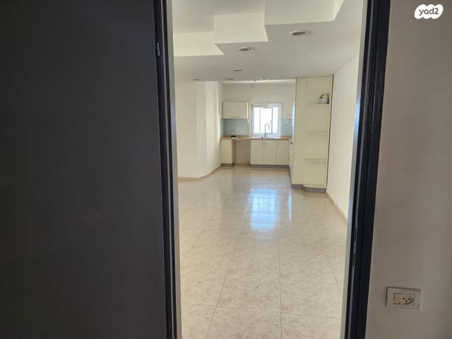 דירה, שדרות ניצה 22, צפון מערב מרכז העיר, נתניה