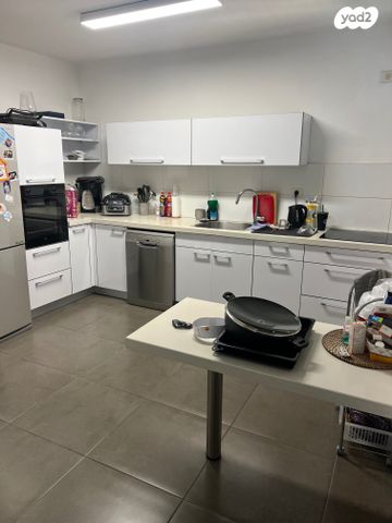 דירה, נעמי שמר, קרית אילון, חולון