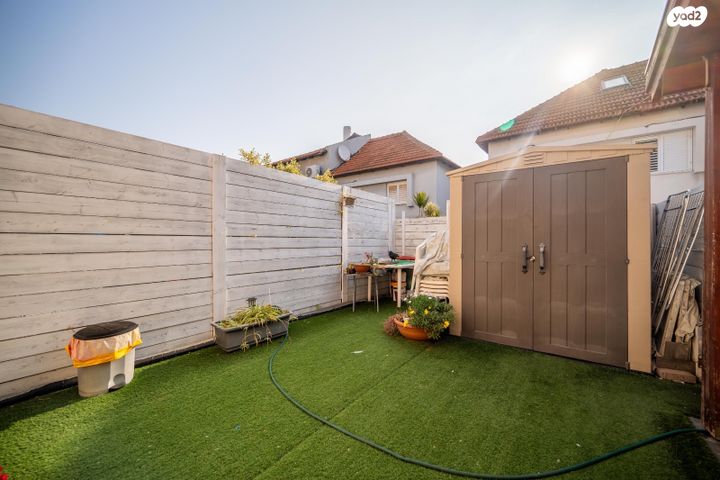 בית פרטי/ קוטג', צוללים 4, מרכז המושבה, גן יבנה