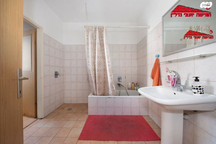 דירה, הפרדס הראשון, כצנלסון, ראשון לציון