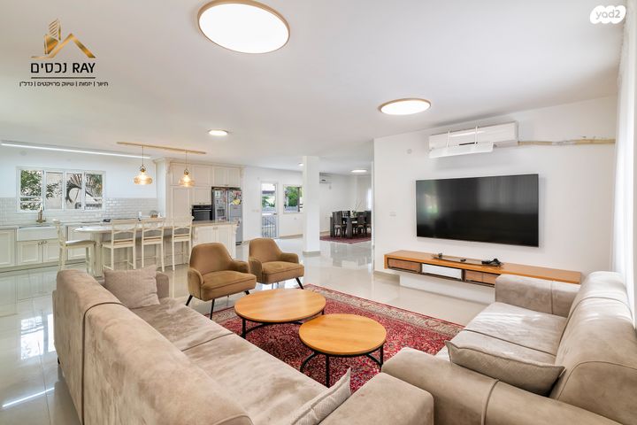 בית פרטי/ קוטג', חרצית, נווה אילן - צבאי, יבנה