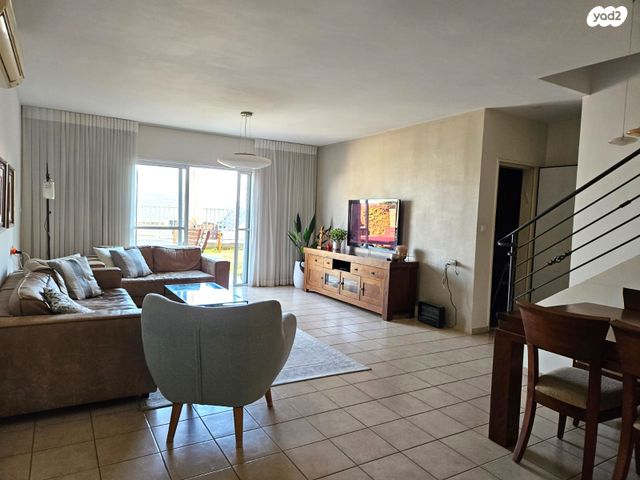 בית פרטי/ קוטג', אורנית