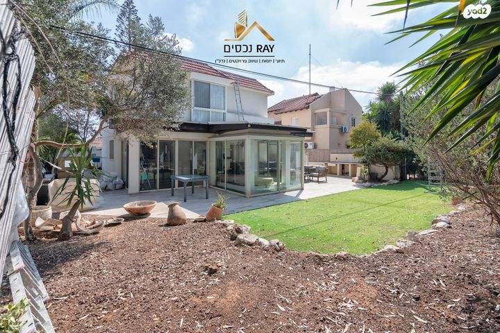 בית פרטי/ קוטג', חרצית, נווה אילן - צבאי, יבנה