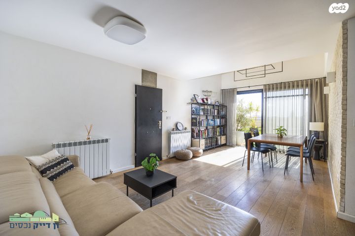 דירת גן, שמעון בן חמו, חומת שמואל, הר חומה, ירושלים