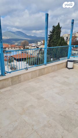 בית פרטי/ קוטג', ט"ז / משה קסטל 1, צפת