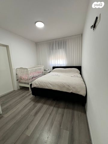 דירה, אהובה עוזרי 3, המחנה הצבאי, קרית מלאכי