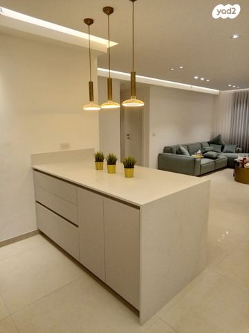 דירה, פתח תקווה 45, רמת אפרים, נתניה