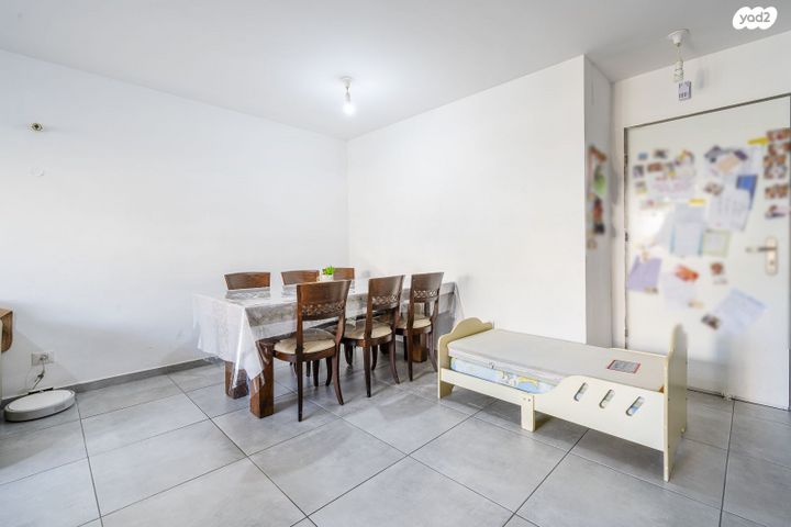 דירה, גפן, החורש, חריש