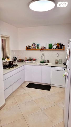 דירה, מאיר גרשון, פסגת זאב, ירושלים