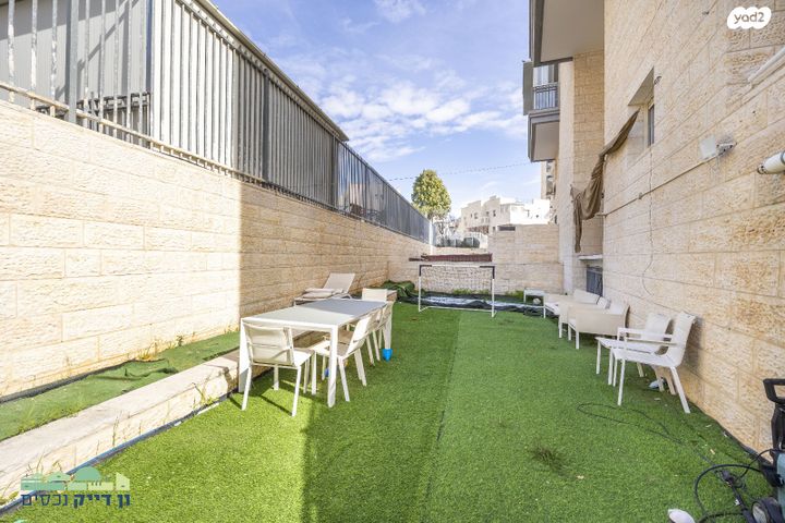 דירת גן, שמעון בן חמו, חומת שמואל, הר חומה, ירושלים